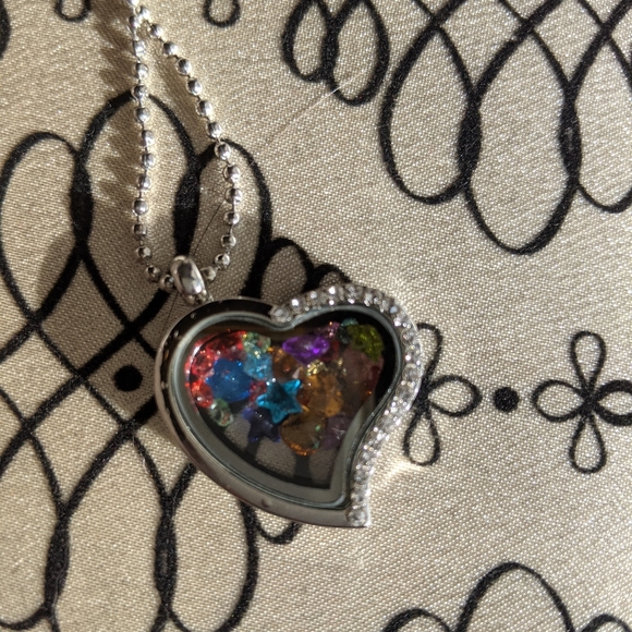 Floating Necklace / Origami - Picture 2 of 10